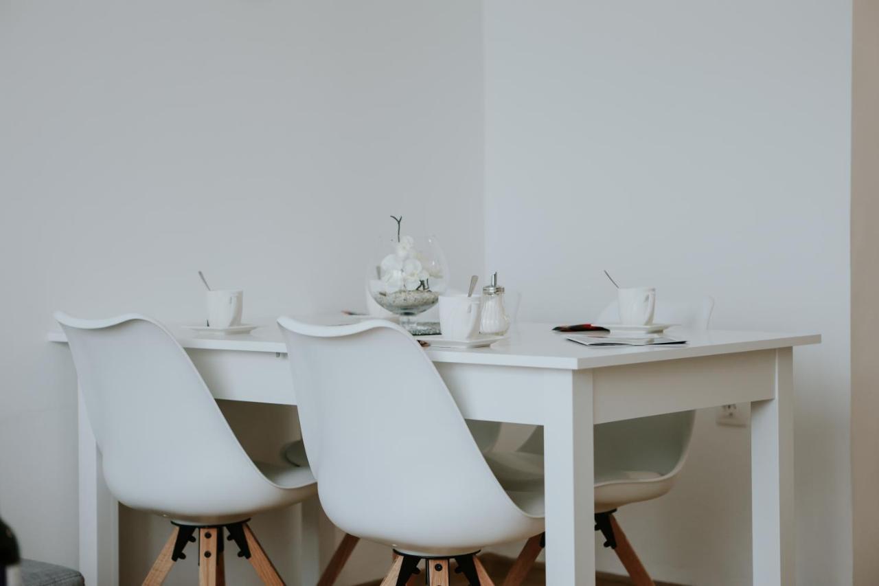 Apartman Nikola Gospic Ngoại thất bức ảnh