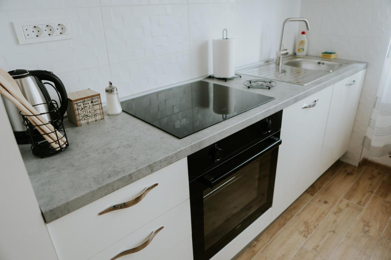 Apartman Nikola Gospic Ngoại thất bức ảnh